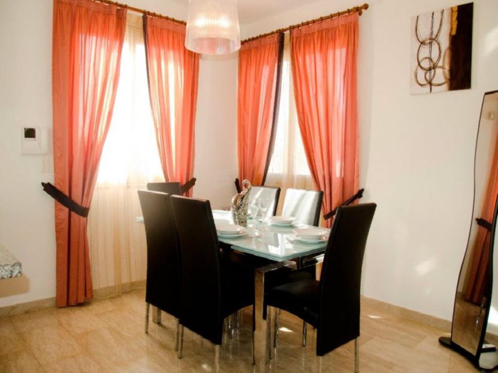 Villa Saraliana Sandy Beach Villas - Heated Pool - Jacuzzi - Private Beach Area Πόλη Δωμάτιο φωτογραφία