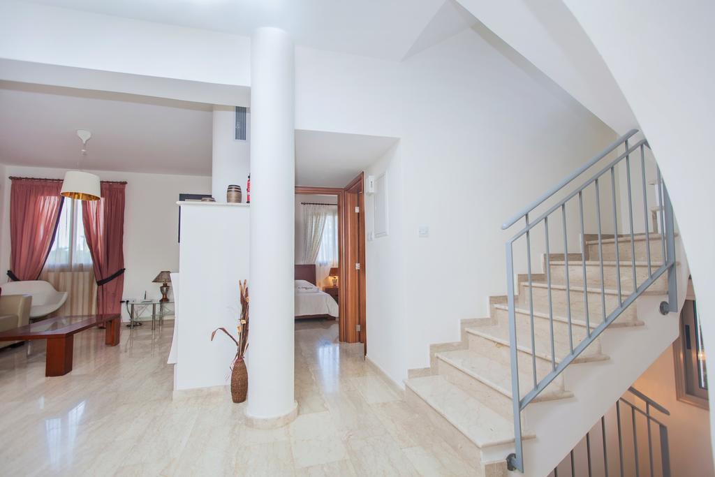 Villa Saraliana Sandy Beach Villas - Heated Pool - Jacuzzi - Private Beach Area Πόλη Δωμάτιο φωτογραφία