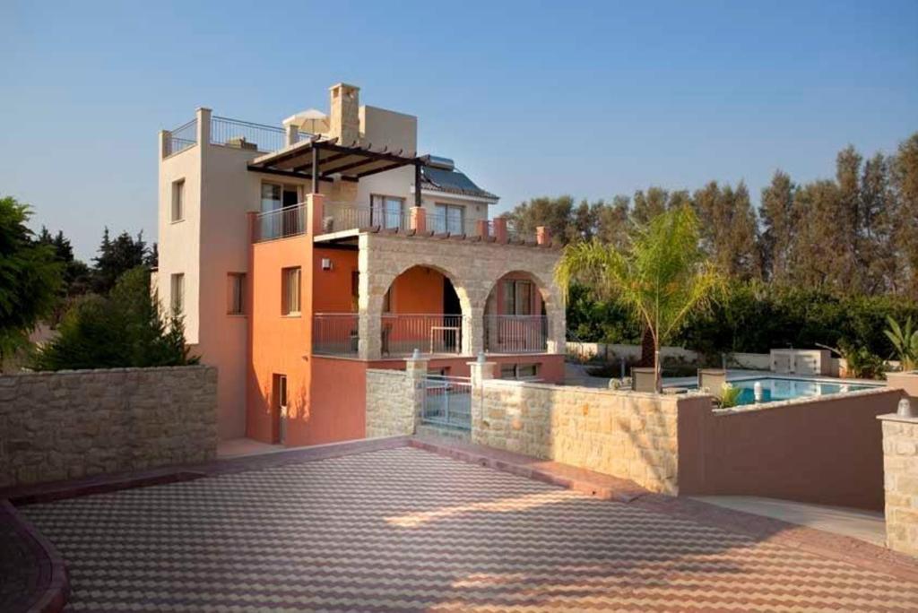 Villa Saraliana Sandy Beach Villas - Heated Pool - Jacuzzi - Private Beach Area Πόλη Δωμάτιο φωτογραφία
